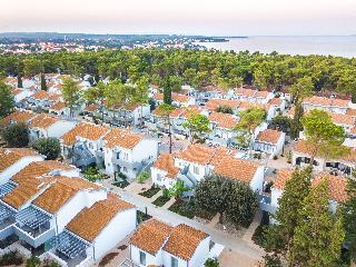 Apartment Holiday Village Zaton 닌 외부 사진